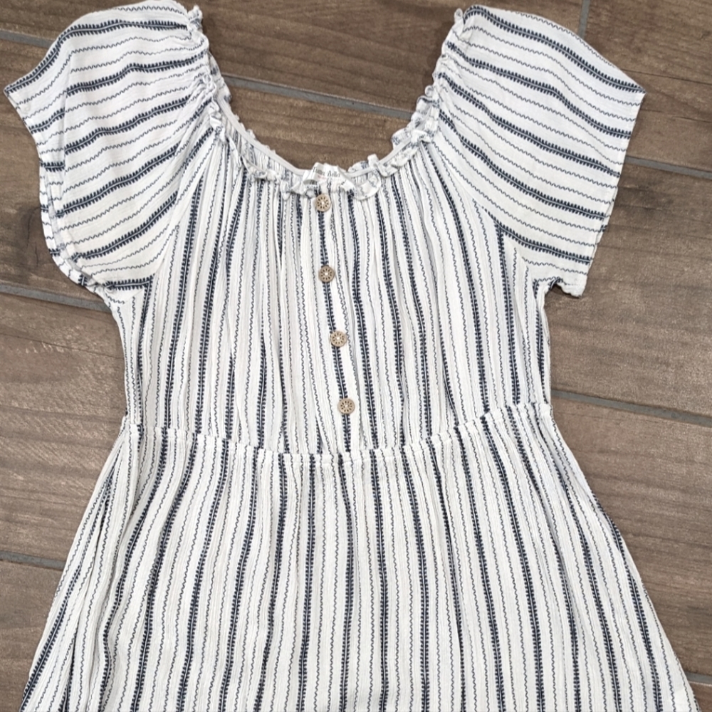 Maternity Blouse size Large